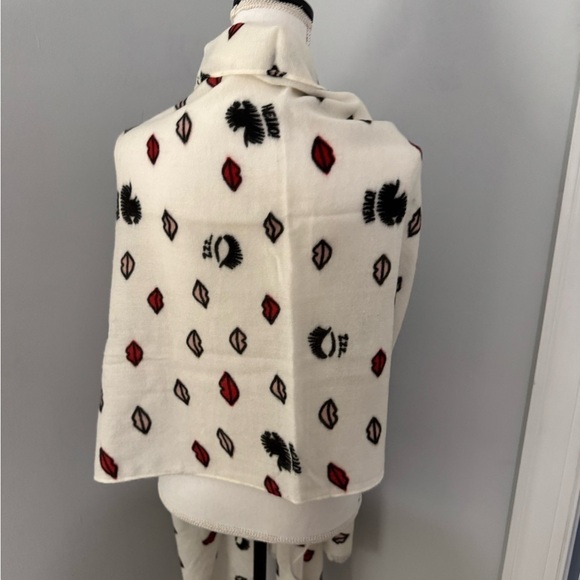 Betsey Johnson Lips and Lashes Scarf Wrap 28” X 80” - Picture 3 of 8